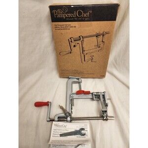 Pampered Chef Apple Peeler Corer Slicer  2430